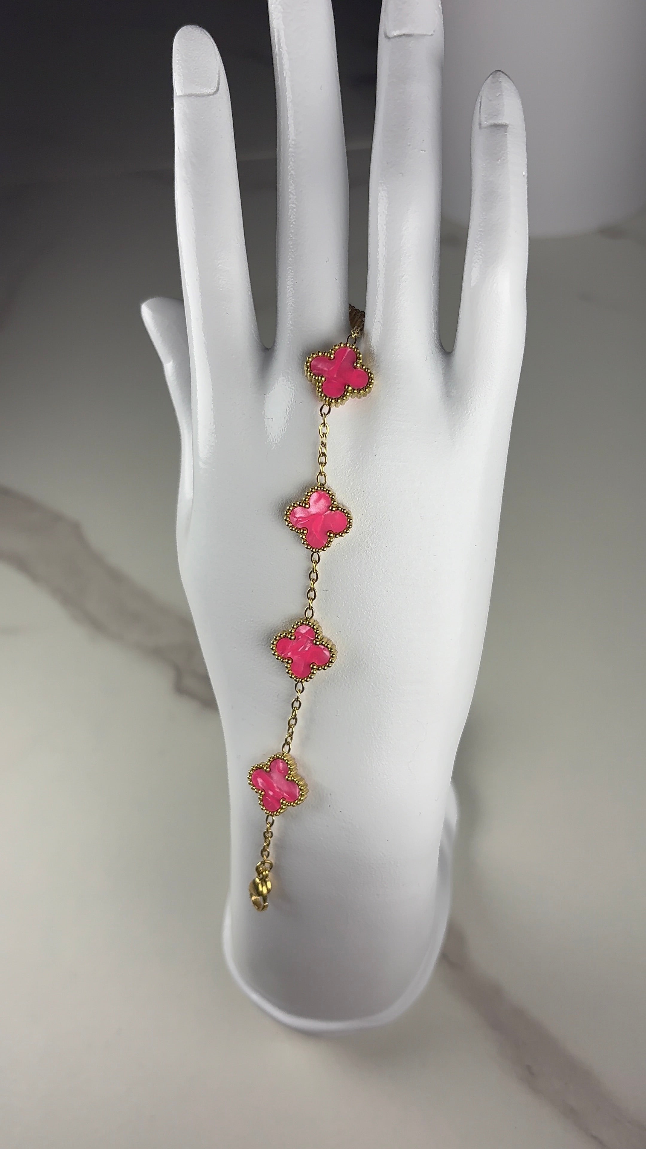 Bracelet trèfle rose fluschia