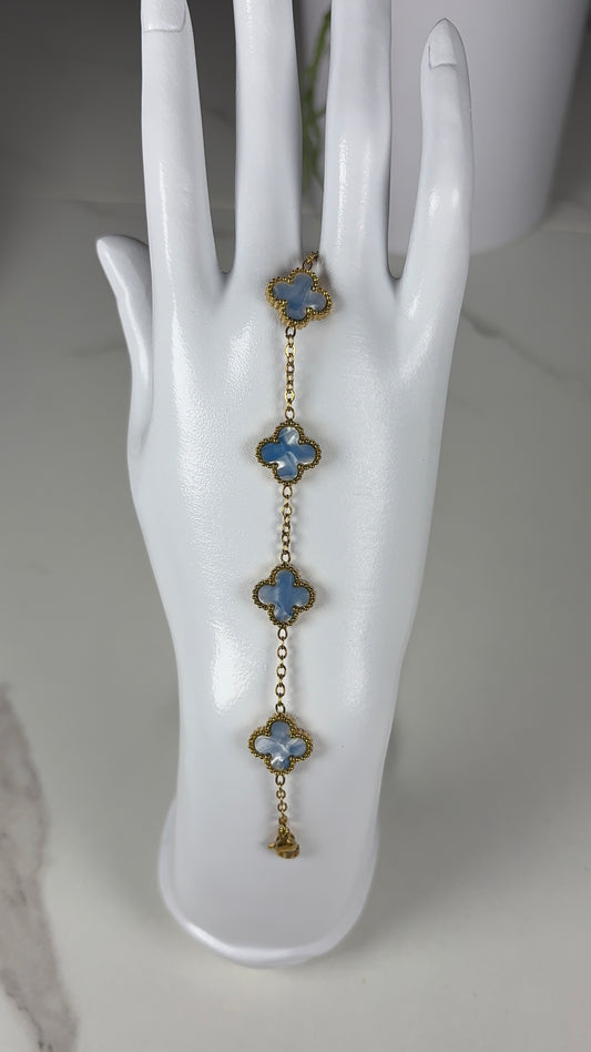 Bracelet trèfle bleu gris