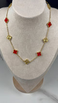Collier trèfle rouge