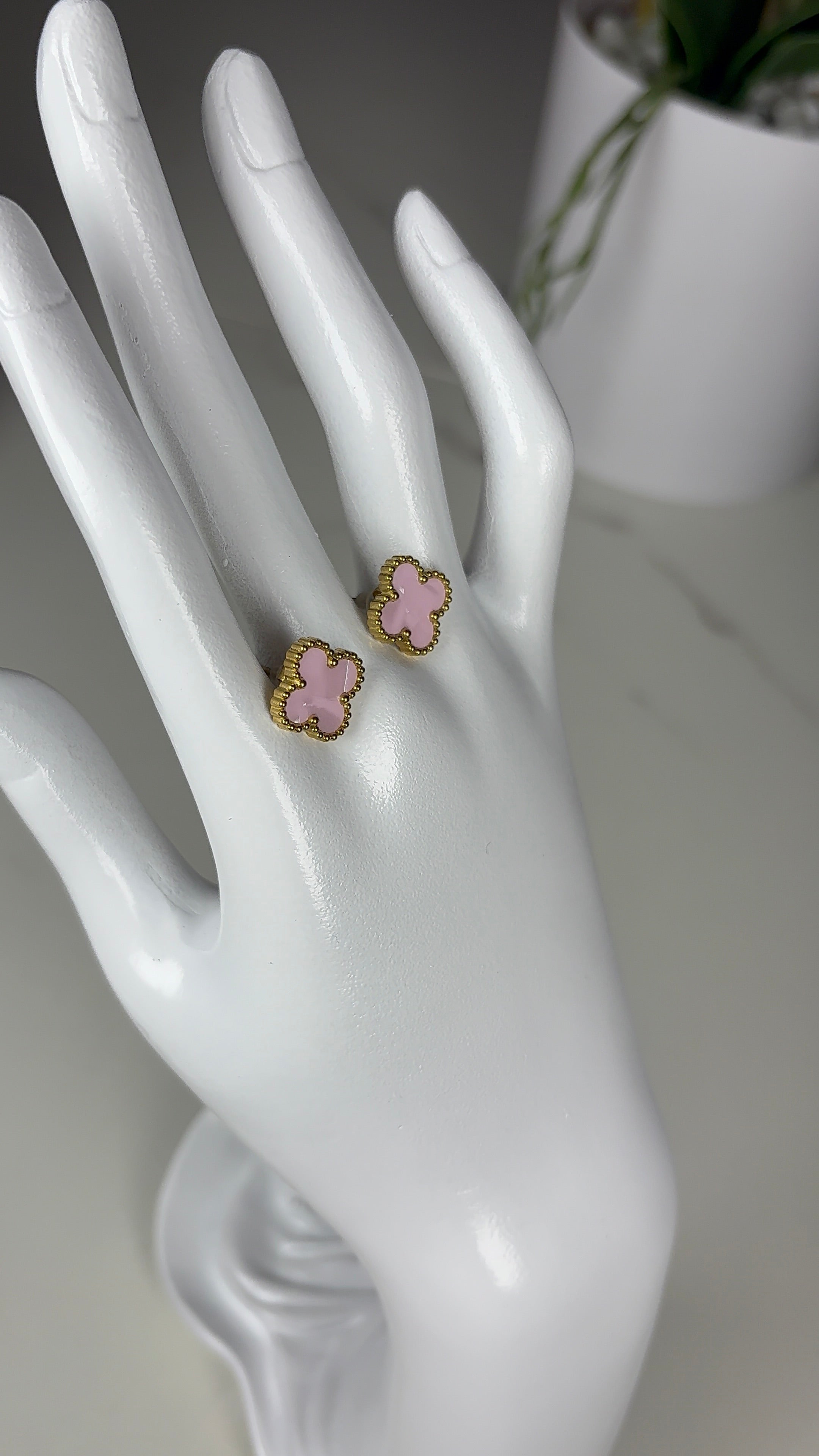 Boucle d’oreille rose