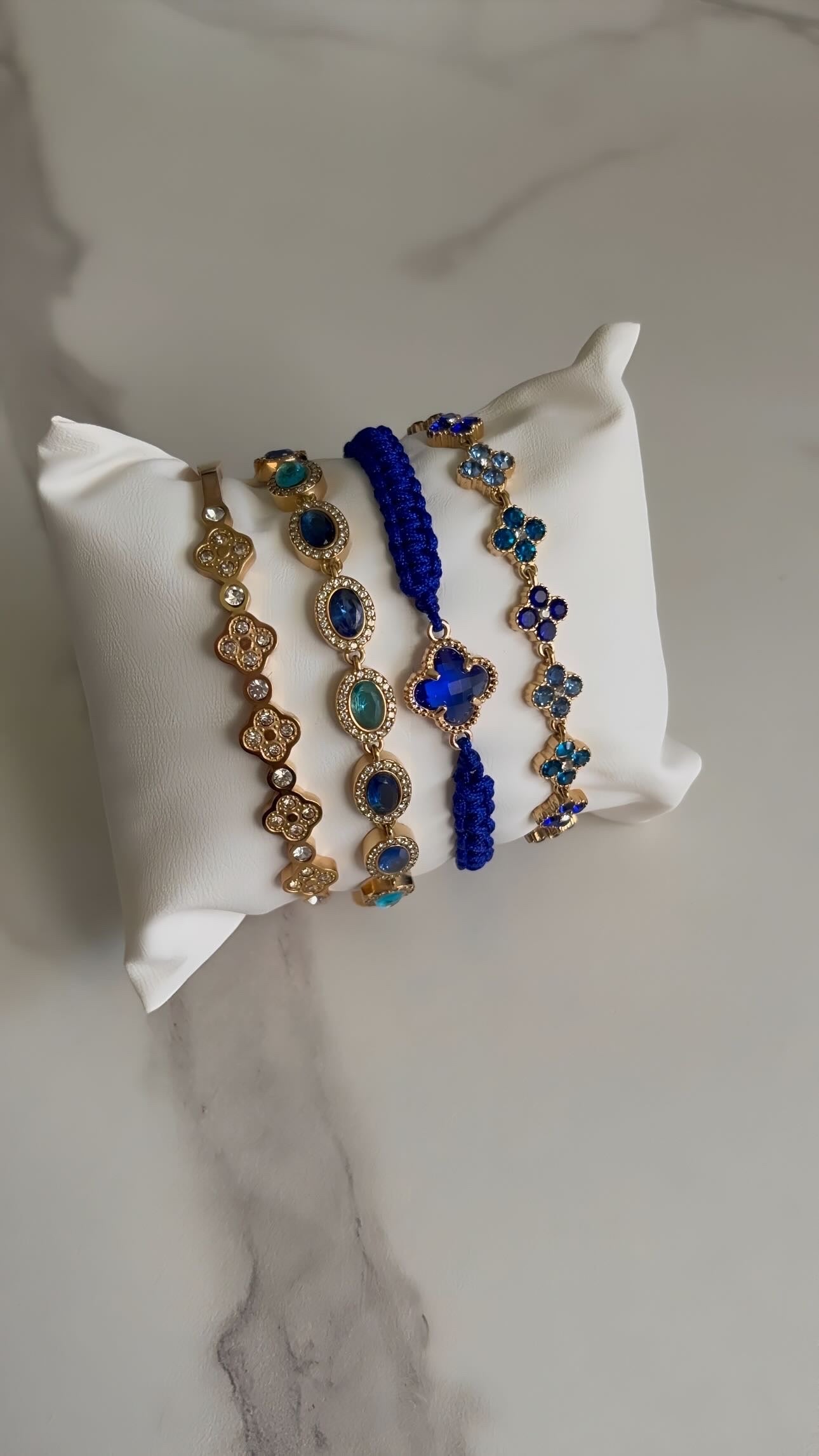 Ensemble Blue