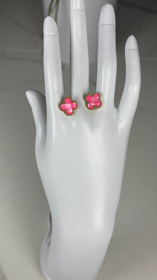 Boucle d’oreille rose fuchsia