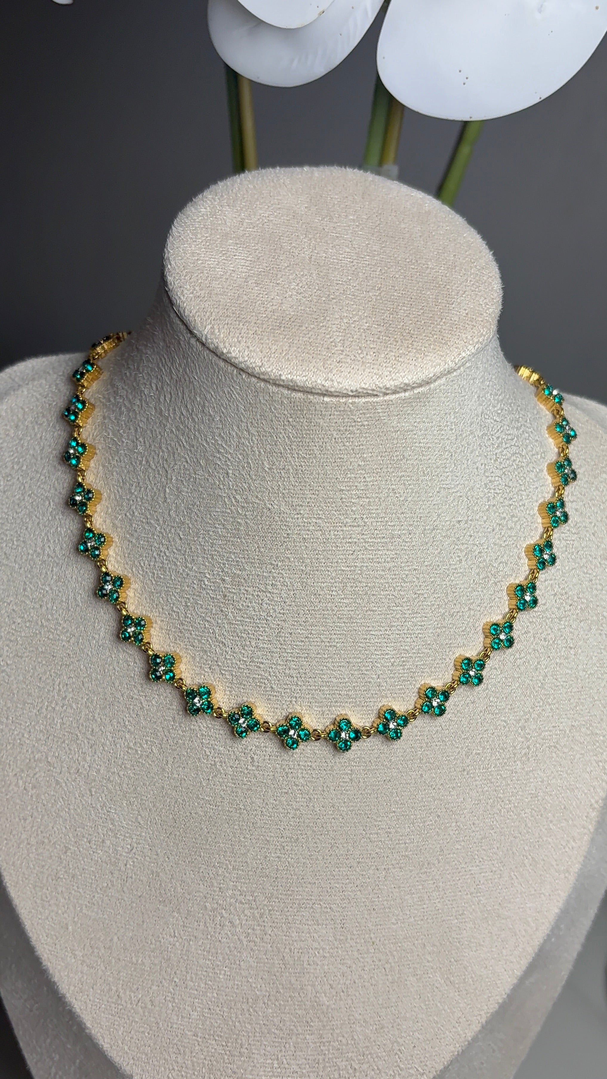 Collier Hezra bleu saphir